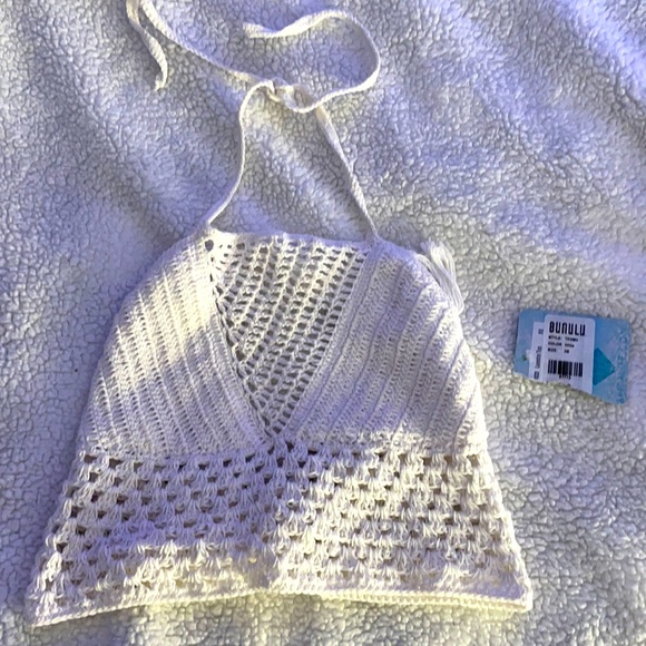 White crop top for the beach - Picture 1 of 3